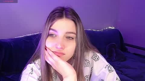 Snapshot of abigailwills chatting on April 20, 11:35 am Abigail online show from April 20, 11:35 am