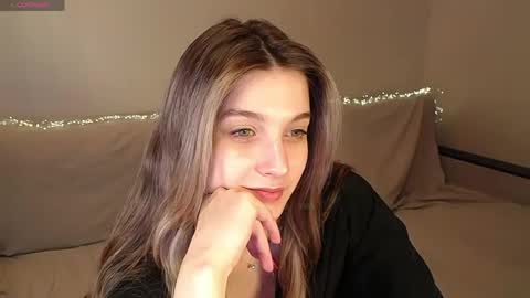 Snapshot of abigailwills chatting on May 14, 6:15 pm Abigail online show from May 14, 6:15 pm