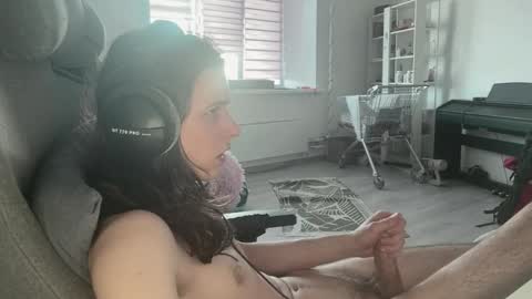 hi  cum in pvt noi extra tip online show from May 16, 3:00 pm
