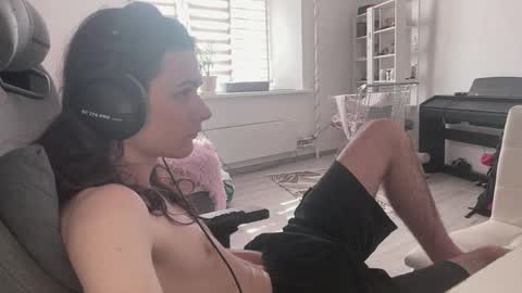 hi  cum in pvt noi extra tip online show from May 21, 11:17 am