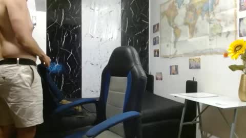 abraxasdelmundo online show from May 7, 1:55 am