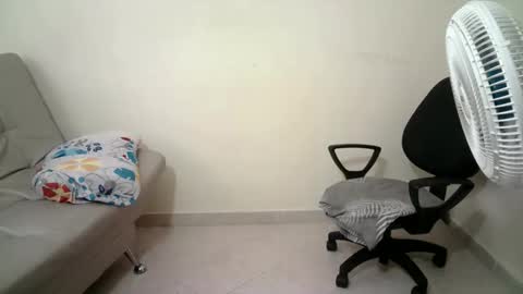 abril__ass online show from October 24, 4:14 pm