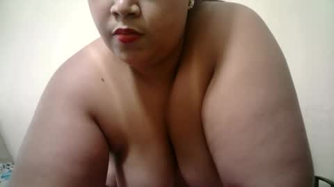 Snapshot of abril__ass chatting on February 19, 1:40 pm abril__ass online show from February 19, 1:40 pm