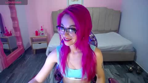 abril_ch_ online show from September 22, 10:50 am