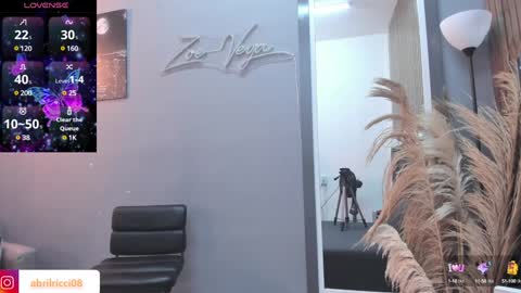 Abril  online show from January 30, 10:19 am