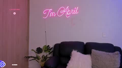 Snapshot of abril_w18 chatting on December 23, 4:44 am My name is Alexa. Please say hello I like to chat with you. If you have requests please use tip online show from December 23, 4:44 am