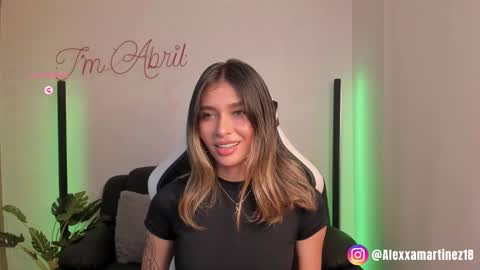 Snapshot of abril_w18 chatting on February 28, 2:09 am My name is Alexa. Please say hello I like to chat with you. If you have requests please use tip online show from February 28, 2:09 am