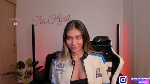 Snapshot of abril_w18 chatting on March 8, 1:50 am My name is Alexa. Please say hello I like to chat with you. If you have requests please use tip online show from March 8, 1:50 am