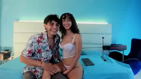 Abril and Julian online show from March 9, 12:09 pm