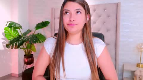 Snapshot of abrill_cute chatting on September 20, 9:49 pm abrill_cute online show from September 20, 9:49 pm