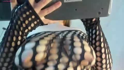 abrilmiller vc online show from June 19, 2:32 pm
