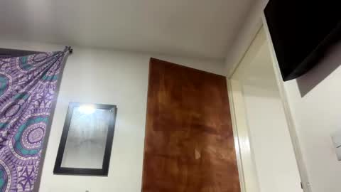 abrilsantosxo online show from May 11, 12:49 am