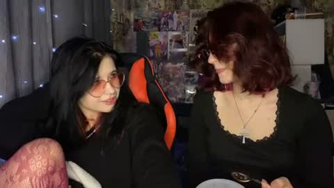 absent_fairy online show from June 18, 6:01 pm