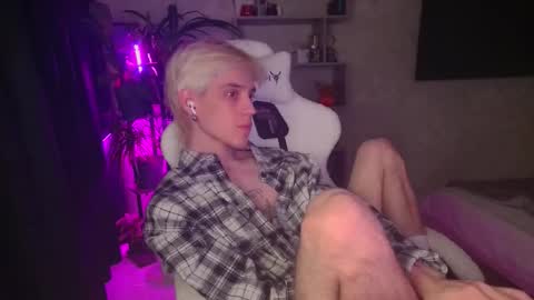 Nick online show from November 29, 1:47 pm