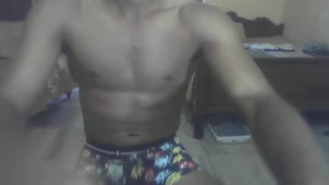 Snapshot of abusaada20 chatting on December 7, 9:50 am Thefitguy online show from December 7, 9:50 am