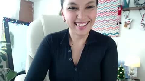 Aby online show from December 6, 1:22 pm