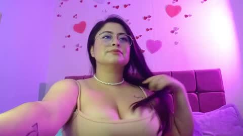 Snapshot of aby_luna_ chatting on March 4, 6:39 pm aby_luna_ online show from March 4, 6:39 pm