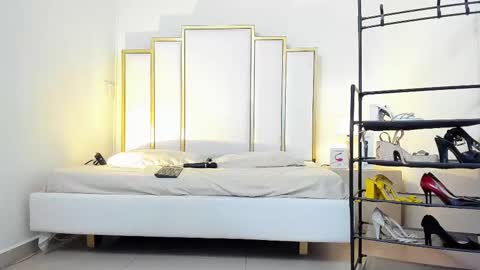 LittleSunny  My schedule 1400 - 2200 GMT -5 online show from February 11, 8:31 pm