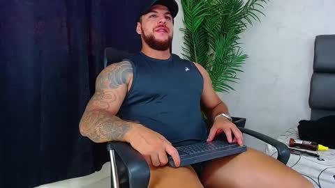 ace_owens online show from December 19, 8:23 pm