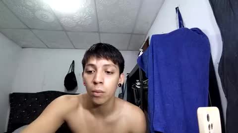 Snapshot of ace_sexy_ace chatting on December 6, 10:52 pm Ace Rogger online show from December 6, 10:52 pm