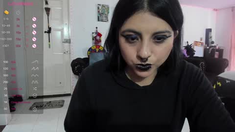 Alice online show from December 4, 8:40 pm