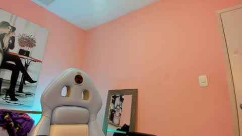 Snapshot of acid_bounze chatting on April 1, 12:50 pm Acid Bounze online show from April 1, 12:50 pm