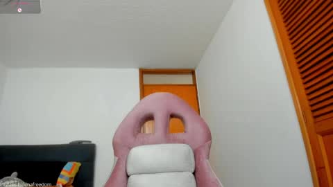 Helena online show from April 21, 3:28 pm