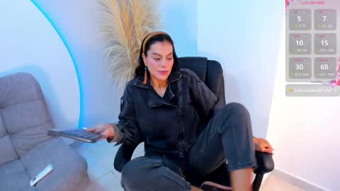    online show from September 19, 1:45 pm