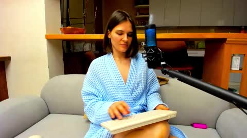 Snapshot of adagrand chatting on September 18, 5:04 pm Ada online show from September 18, 5:04 pm