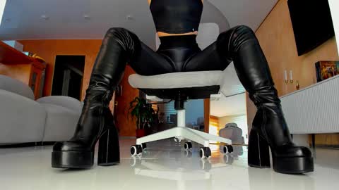 Ada   online show from February 5, 9:14 am