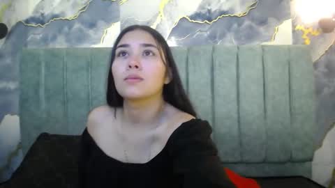 Adaira online show from December 18, 9:15 am