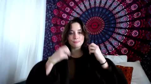 Adalyn online show from October 27, 7:23 am