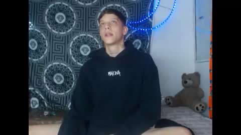 Snapshot of adam_belmontt chatting on February 16, 8:05 pm Adam online show from February 16, 8:05 pm