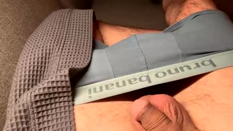 Snapshot of adam_bi_de chatting on December 19, 9:22 pm Adam online show from December 19, 9:22 pm