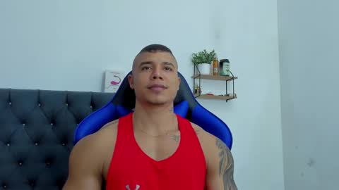 Snapshot of adam_boss chatting on October 17, 8:33 pm adam boss online show from October 17, 8:33 pm