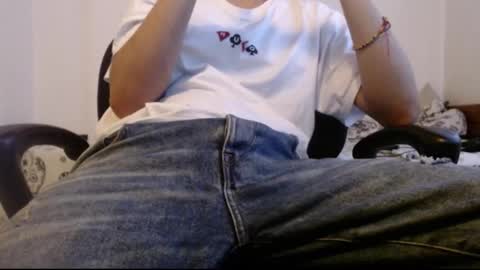 Snapshot of adam_evehotroom chatting on December 5, 10:12 pm adam_evehotroom online show from December 5, 10:12 pm