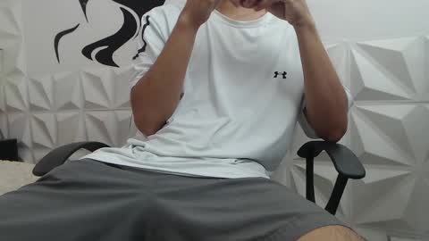 Snapshot of adam_evehotroom chatting on January 29, 4:52 pm adam_evehotroom online show from January 29, 4:52 pm