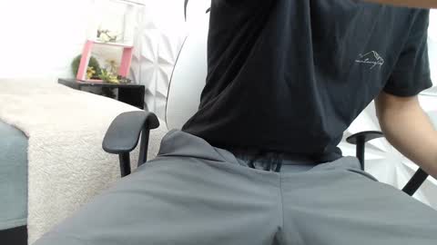 Snapshot of adam_evehotroom chatting on February 23, 9:26 pm adam_evehotroom online show from February 23, 9:26 pm