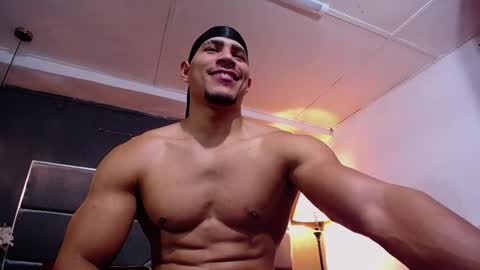 adam_fit19cm online show from October 7, 2:36 pm