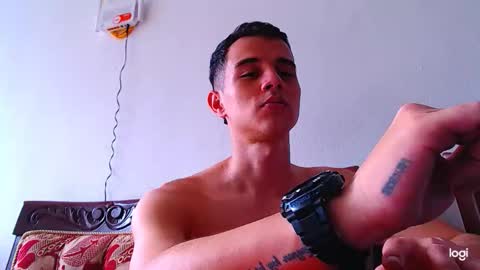 adam hot11 online show from November 14, 8:40 pm