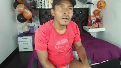 adam_morgan2 online show from October 17, 5:43 am