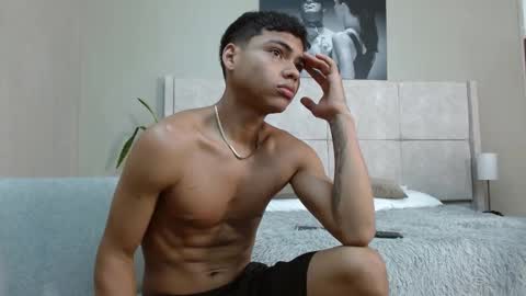 adam_piarse online show from September 12, 1:49 am