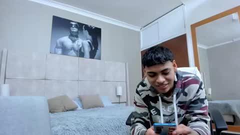 adam_piarse online show from October 15, 8:53 pm