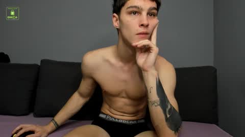 Snapshot of adam_porrter chatting on December 5, 12:58 pm Adam online show from December 5, 12:58 pm