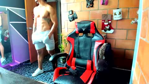 Adam Valencia online show from December 23, 3:12 pm