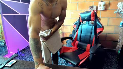 Adam Valencia online show from January 27, 2:13 pm