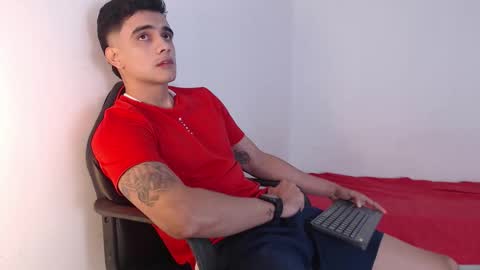 Snapshot of adama_soa chatting on September 19, 7:21 am Hello guys excuse my absence I will be absent for several days for health reasons I hope you understand thank you very much. online show from September 19, 7:21 am