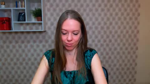 Snapshot of adamais_ chatting on October 17, 5:10 am adamais_ online show from October 17, 5:10 am