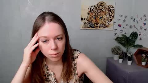 adamais_ online show from February 25, 7:07 am