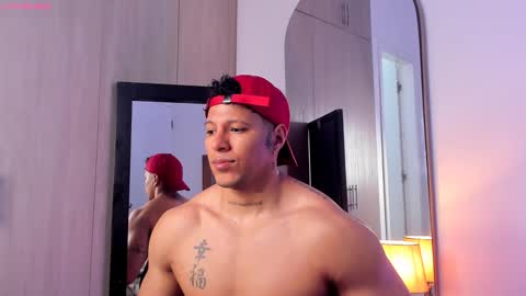 adambrocs1 online show from October 5, 8:18 pm